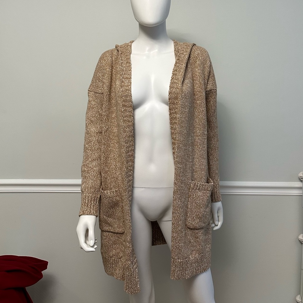 Tahari sweater